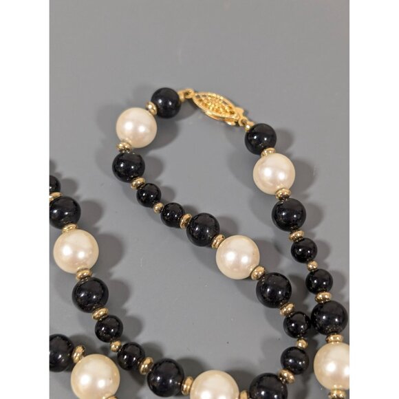 Vintage Black Glass Faux Pearl Beaded Classic Long Necklace Gold Tone 30" - Picture 6 of 8